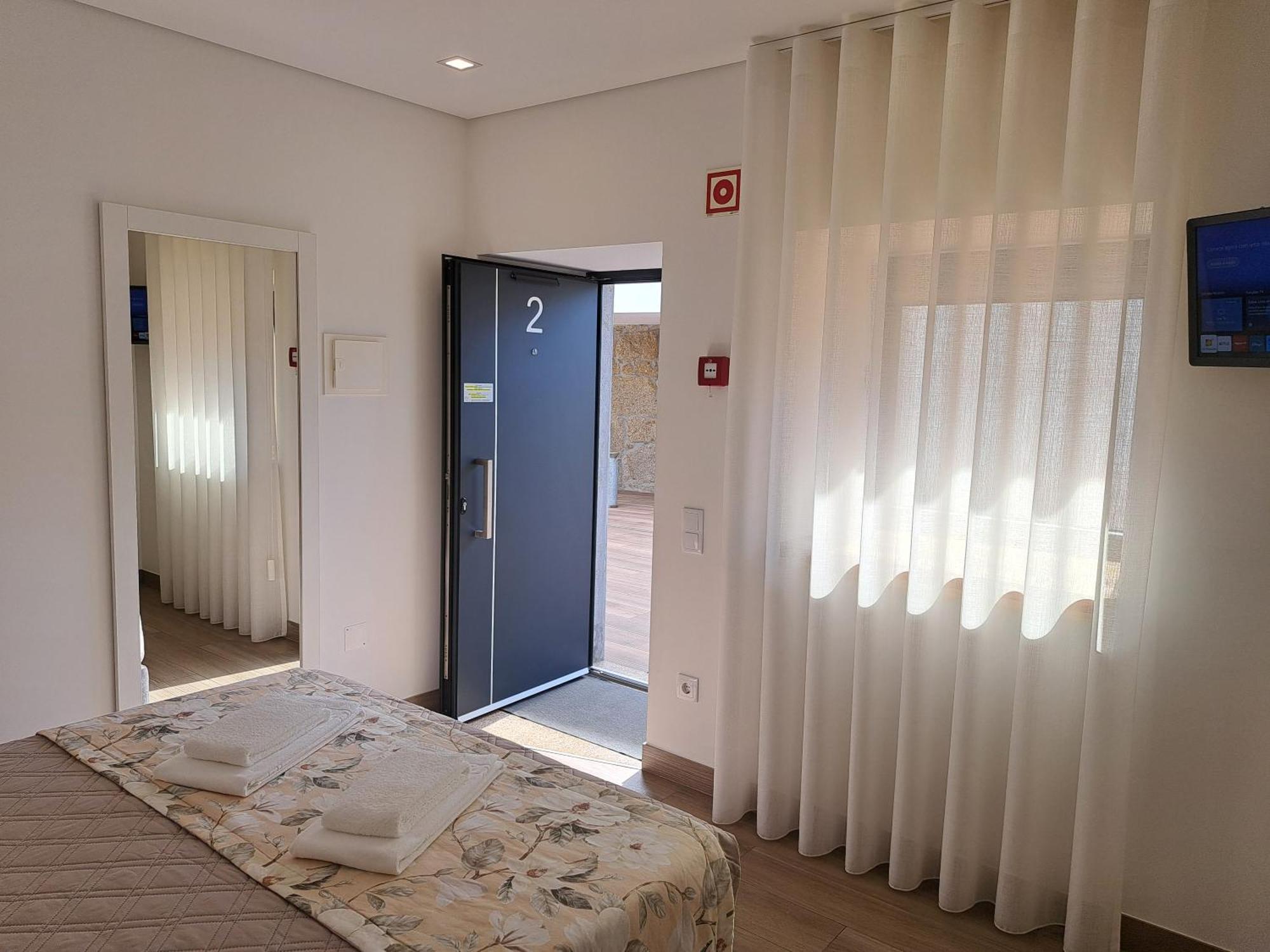 Agrafonte Guest House ปาโซส เด เฟเฮรา ภายนอก รูปภาพ