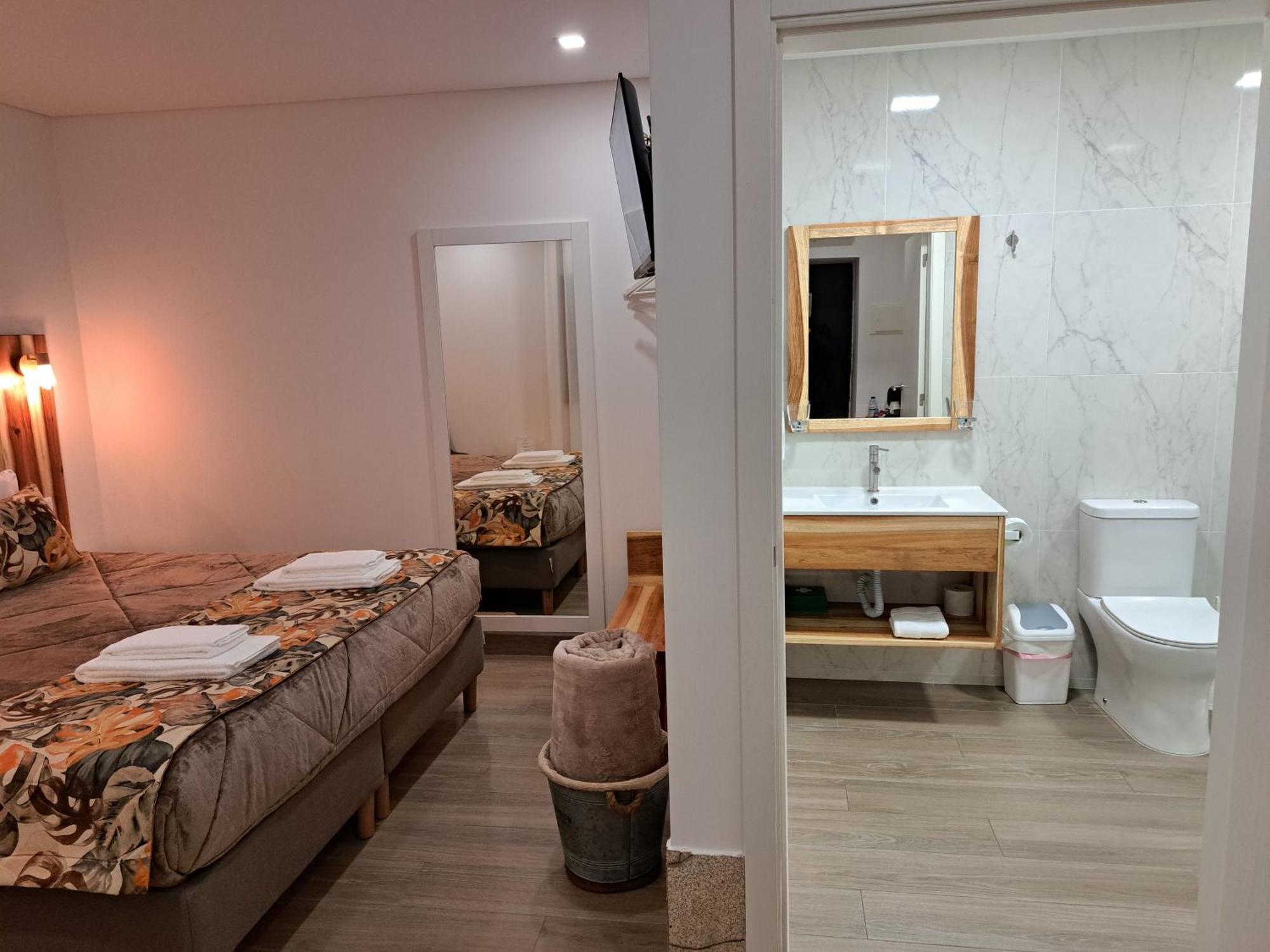 Agrafonte Guest House ปาโซส เด เฟเฮรา ภายนอก รูปภาพ